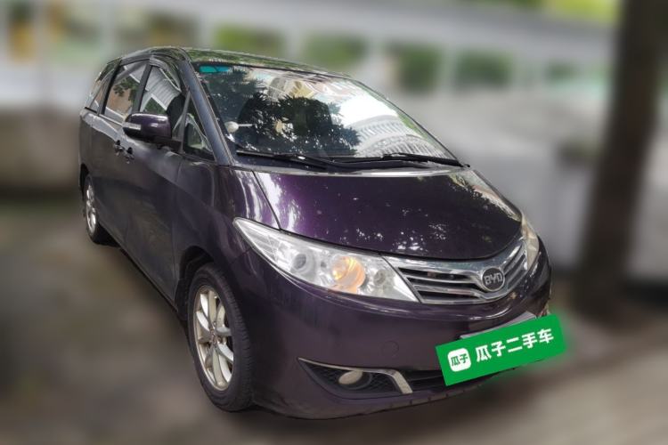 Used BYD M6 2015 2.4L Automatic Prestige Edition Front Right 45 Deg