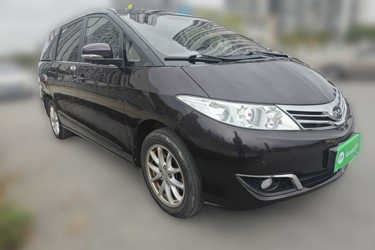 Used BYD M6 2015 2.4L Automatic Prestige Edition Front Right 45 Deg
