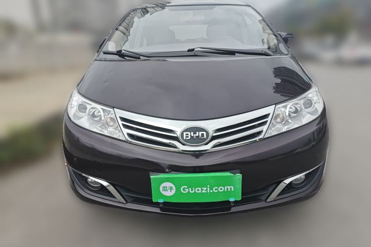 Used BYD M6 2015 2.4L Automatic Prestige Edition Front