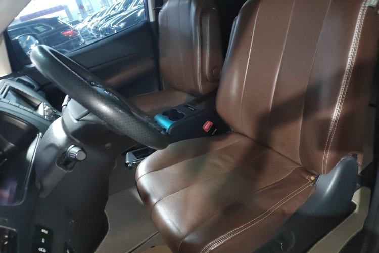 Used BYD M6 2015 2.4L Automatic Prestige Edition Left Front Seat