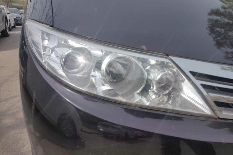 Used BYD M6 2015 2.4L Automatic Prestige Edition Right Front Headlight