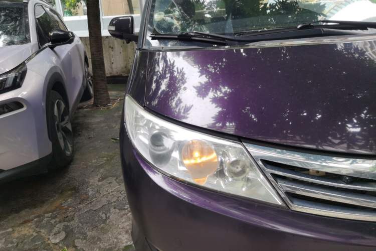 Used BYD M6 2015 2.4L Automatic Prestige Edition Right Front Headlight