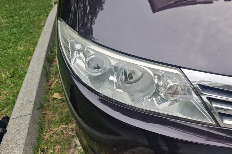 Used BYD M6 2015 2.4L Automatic Prestige Edition Right Front Headlight
