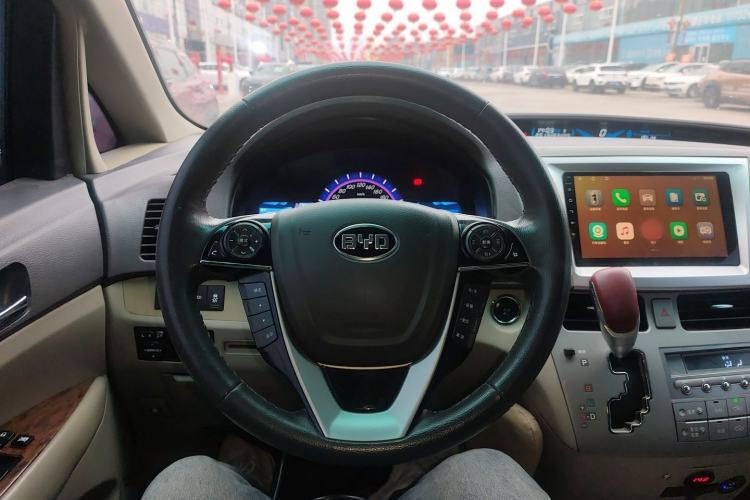 Used BYD M6 2015 2.4L Automatic Luxury Model Steering Wheel