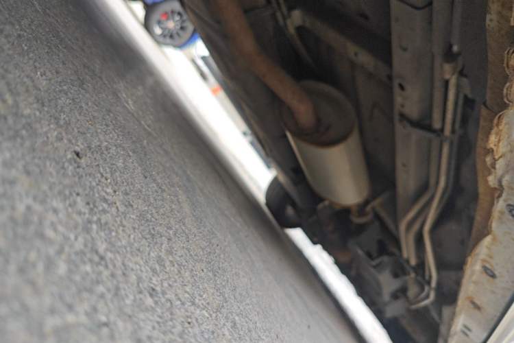 Used BYD M6 2015 2.4L Automatic Prestige Edition Chassis Rear Right
