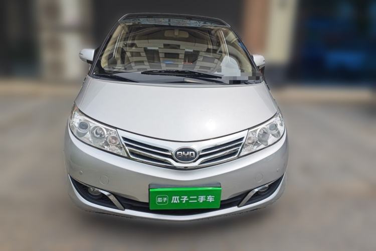 Used BYD M6 2015 2.4L Automatic Prestige Edition Front