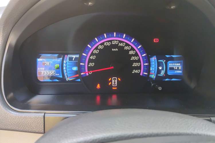 Used BYD M6 2015 2.4L Automatic Prestige Edition Instrument Cluster