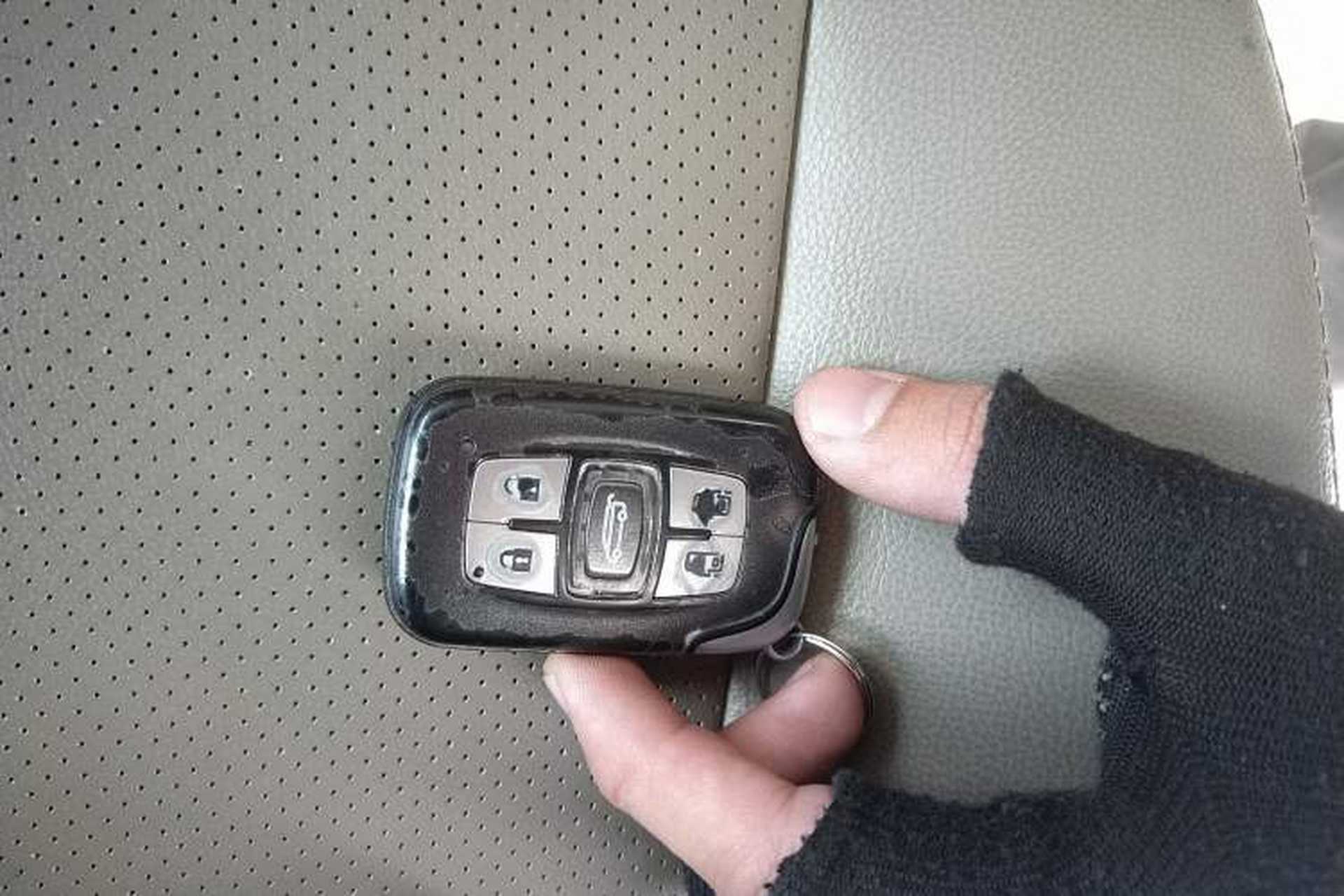 Used BYD M6 2015 2.4L Automatic Prestige Edition Interior 1