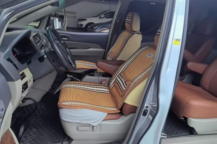 Used BYD M6 2015 2.4L Automatic Prestige Edition Left Front Seat