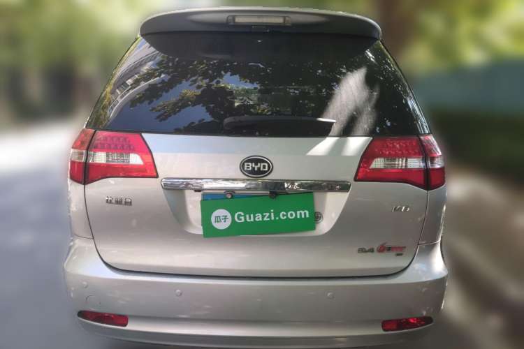 Used BYD M6 2015 2.4L Automatic Prestige Edition Rear