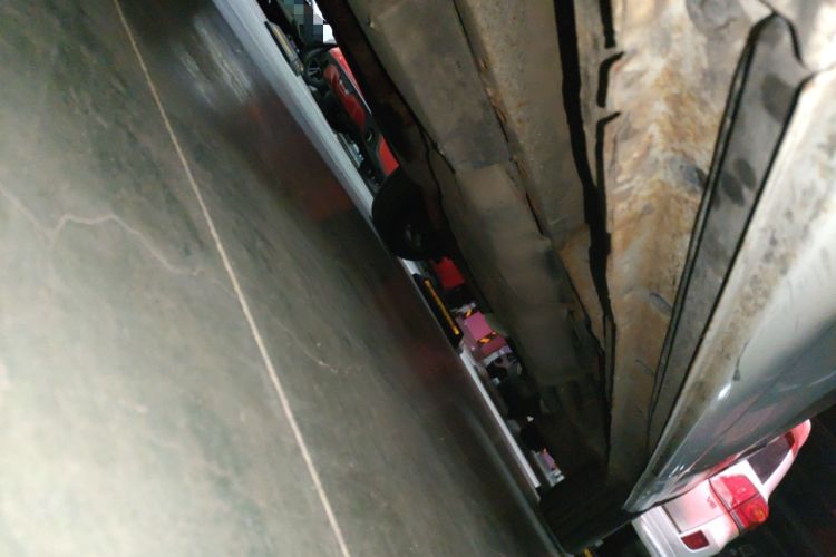 Used BYD M6 2015 2.4L Automatic Prestige Edition Chassis Front Left