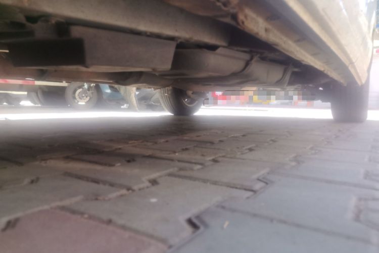 Used BYD M6 2015 2.4L Automatic Prestige Edition Chassis Front Left