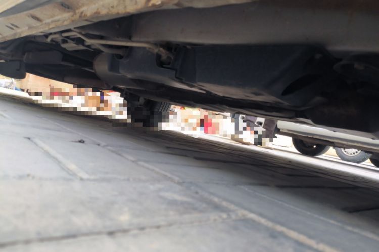 Used BYD M6 2015 2.4L Automatic Prestige Edition Chassis Front Right