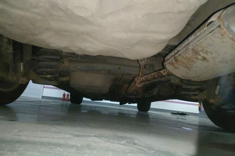 Used BYD M6 2015 2.4L Automatic Prestige Edition Chassis Rear