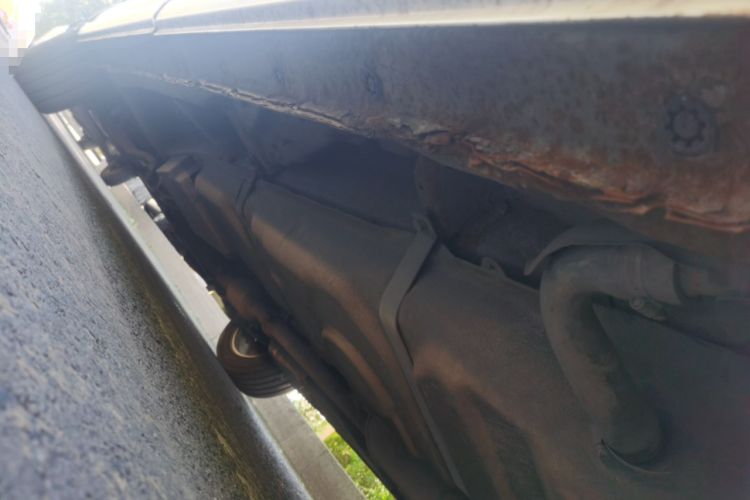 Used BYD M6 2015 2.4L Automatic Prestige Edition Chassis Rear Left