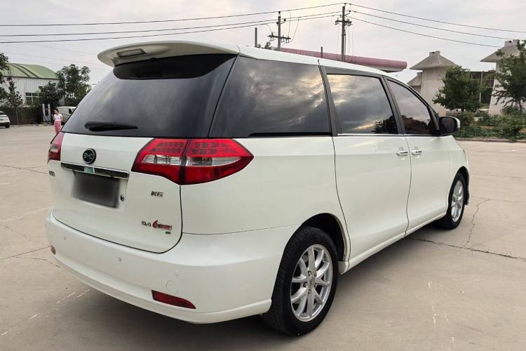 Used BYD M6 2015 2.4L Automatic Prestige Edition Exterior 6