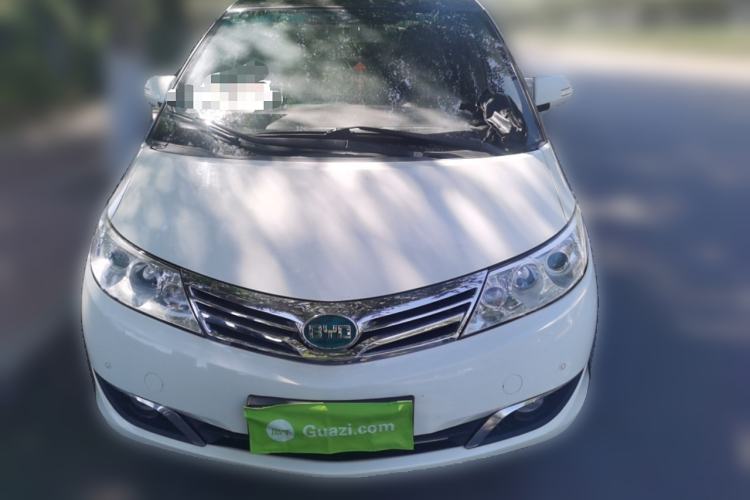 Used BYD M6 2015 2.4L Automatic Prestige Edition Front