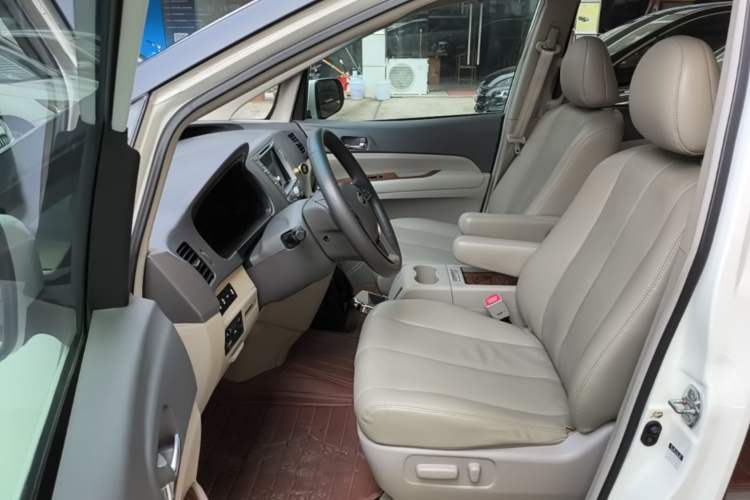 Used BYD M6 2015 2.4L Automatic Prestige Edition Left Front Seat