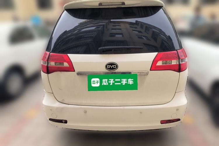Used BYD M6 2015 2.4L Automatic Prestige Edition Rear