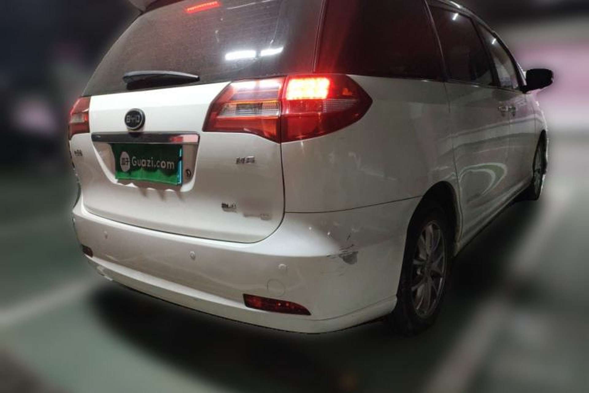 Used BYD M6 2015 2.4L Automatic Prestige Edition Rear Right 45 Deg