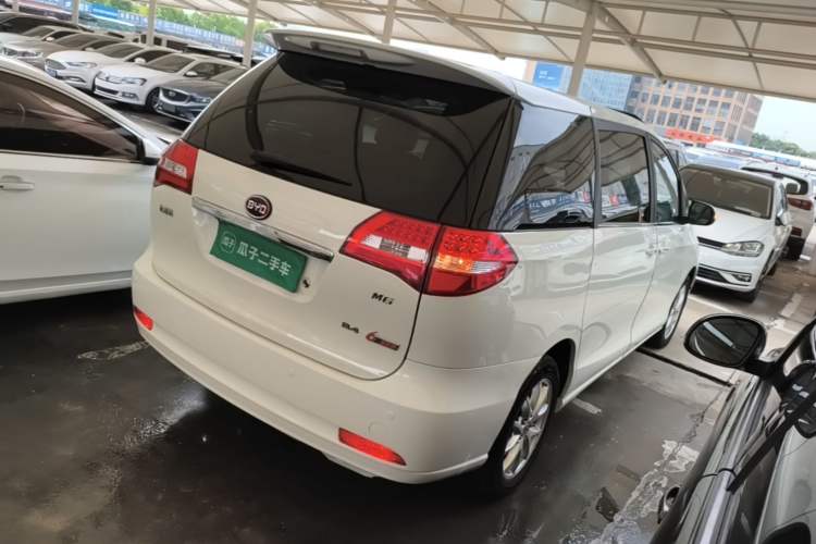 Used BYD M6 2015 2.4L Automatic Prestige Edition Rear Right 45 Deg