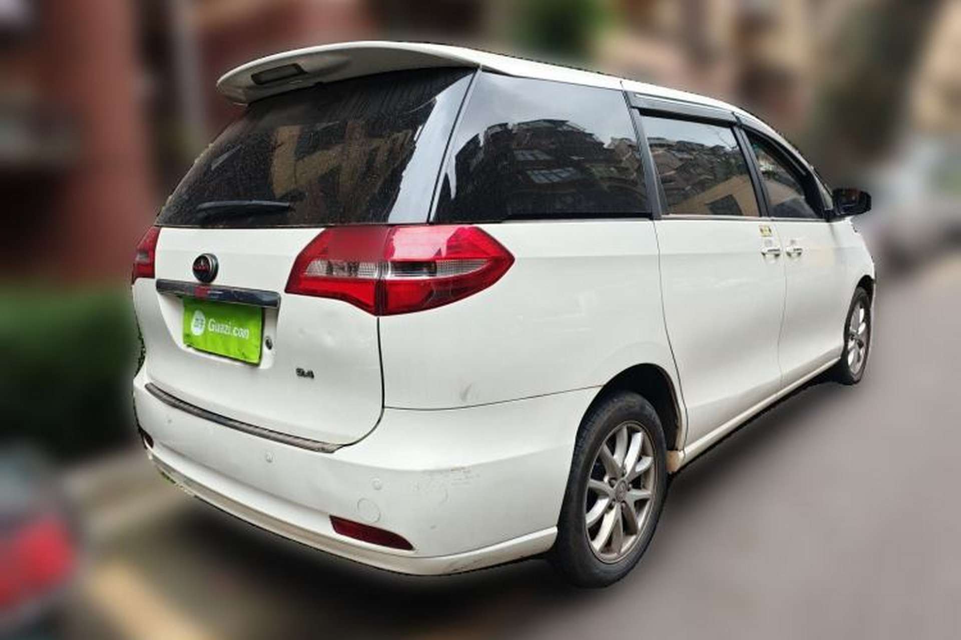 Used BYD M6 2015 2.4L Automatic Prestige Edition Rear Right 45 Deg