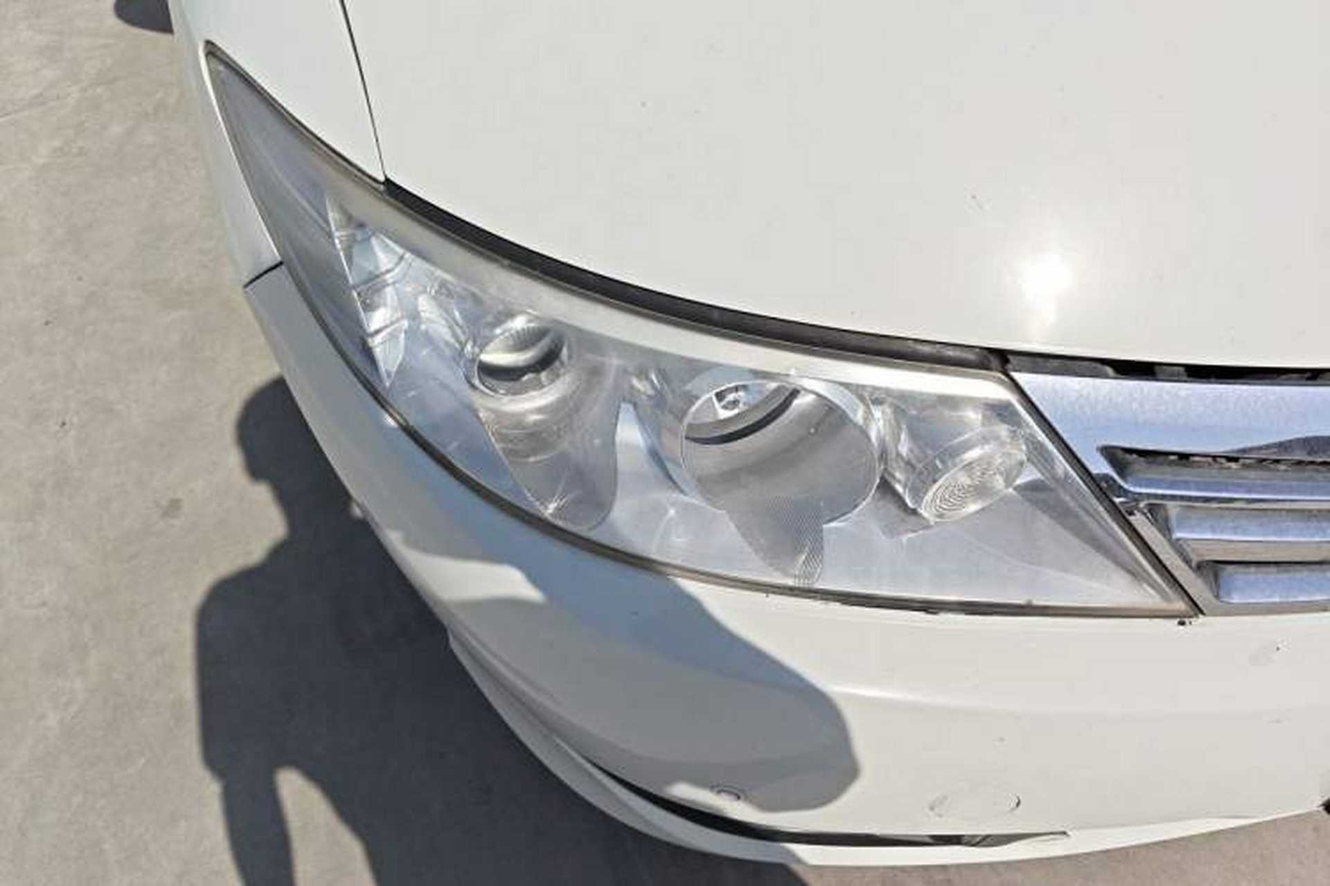 Used BYD M6 2015 2.4L Automatic Luxury Model Right Front Headlight