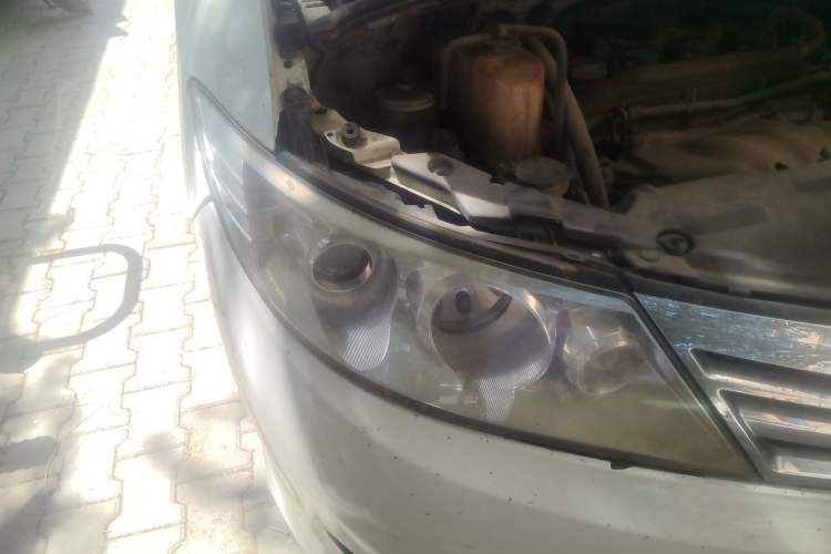 Used BYD M6 2015 2.4L Automatic Prestige Edition Right Front Headlight