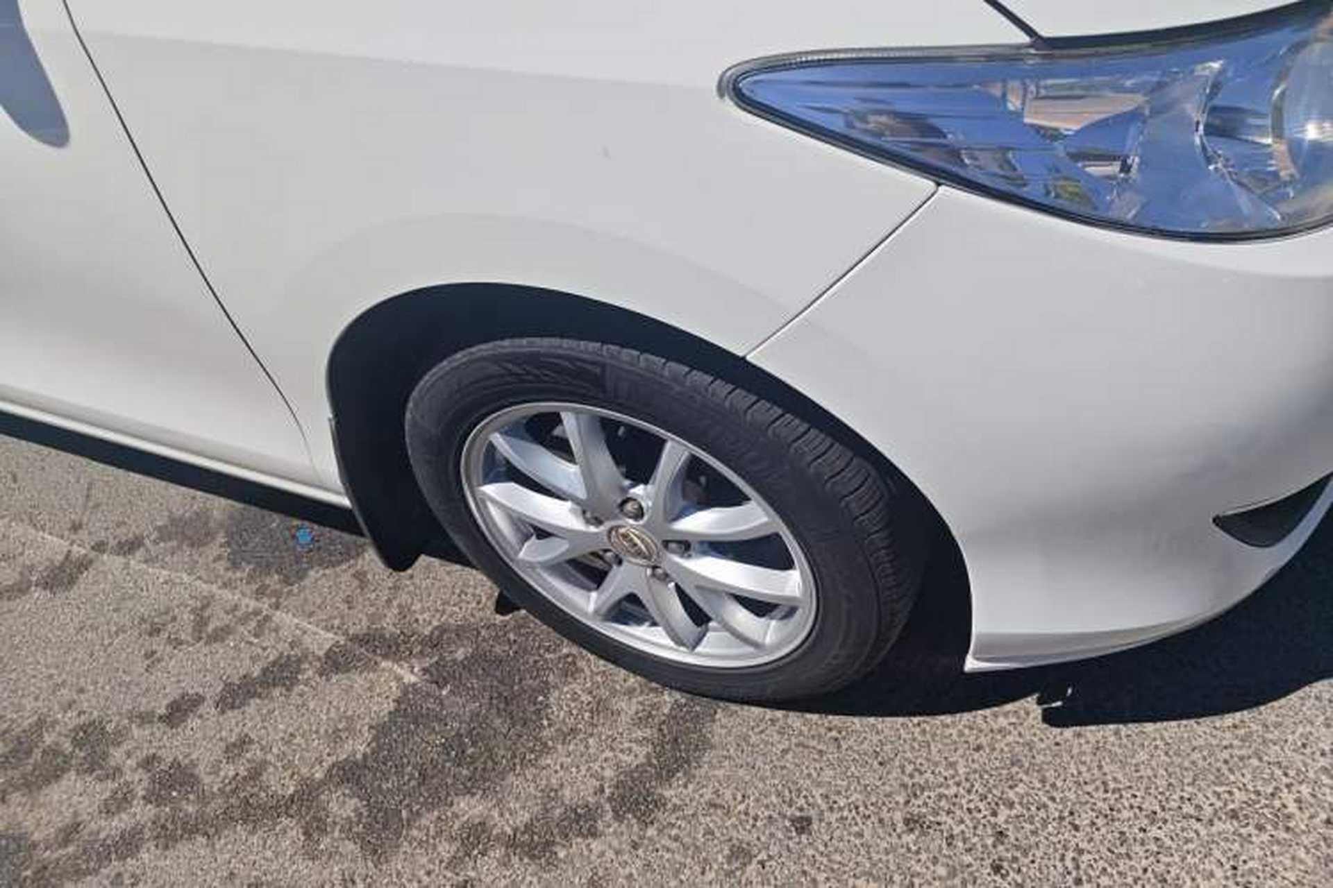Used BYD M6 2015 2.4L Automatic Luxury Model Right Front Wheel Hub