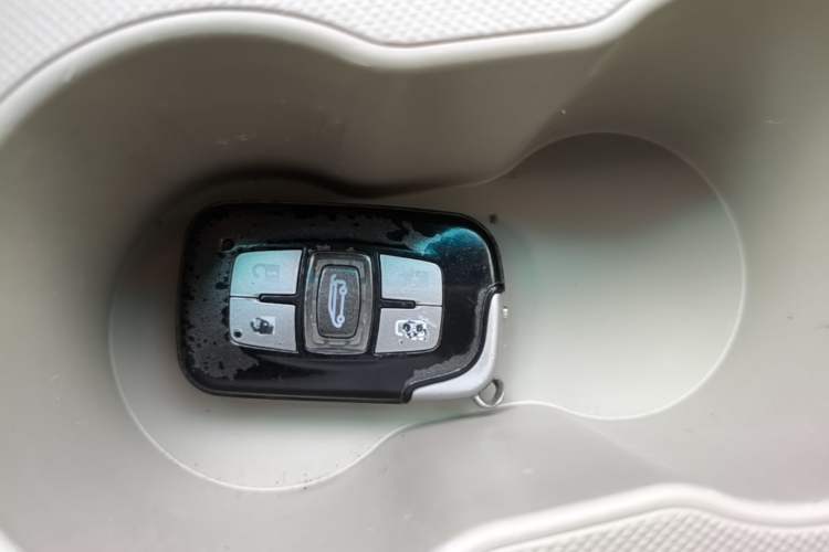 Used BYD M6 2015 2.4L Automatic Prestige Edition Vehicle Key
