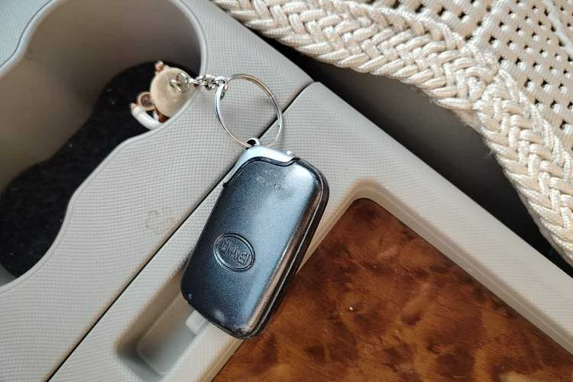 Used BYD M6 2015 2.4L Automatic Prestige Edition Vehicle Key
