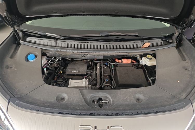 Used BYD M9 2025 1060 Navigation Edition Engine Bay