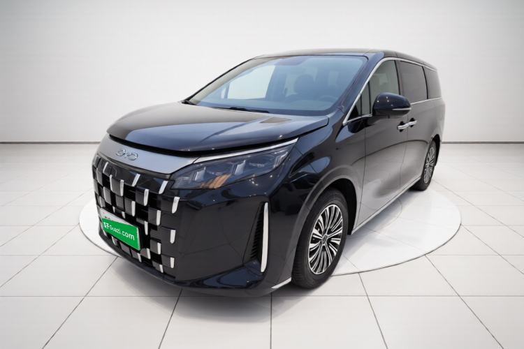 BYD M9 2025 1060 Navigation Edition