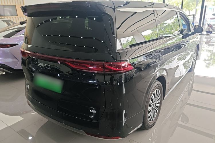 Used BYD M9 2025 1060 Navigation Edition Rear Right 45 Deg