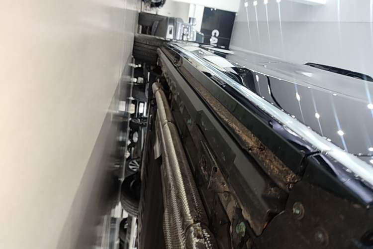 Used BYD M9 2025 1060 Navigation Edition Right Side Sill