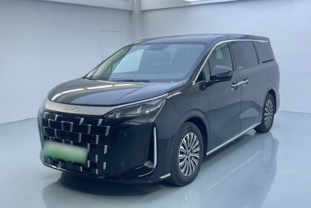 Used BYD M9 2025 1060 Navigation Edition