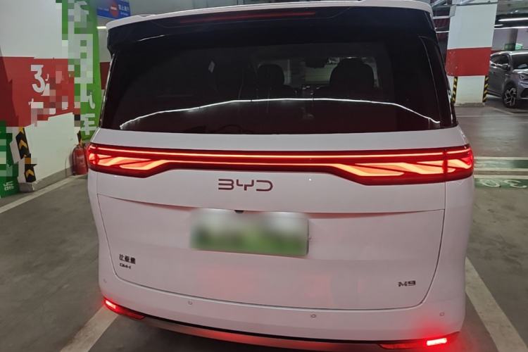 Used BYD M9 2025 1060 Navigation Edition Rear