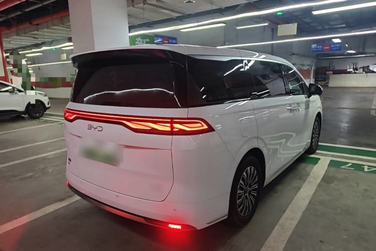 Used BYD M9 2025 1060 Navigation Edition Rear Right 45 Deg