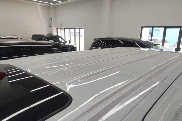 Used BYD M9 2025 1060 Navigation Edition Roof