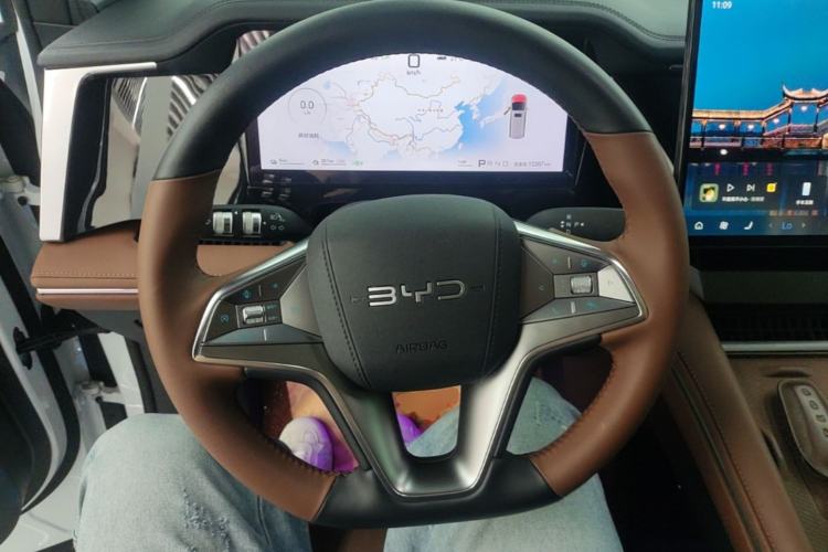 Used BYD M9 2025 1060 Navigation Edition Steering Wheel