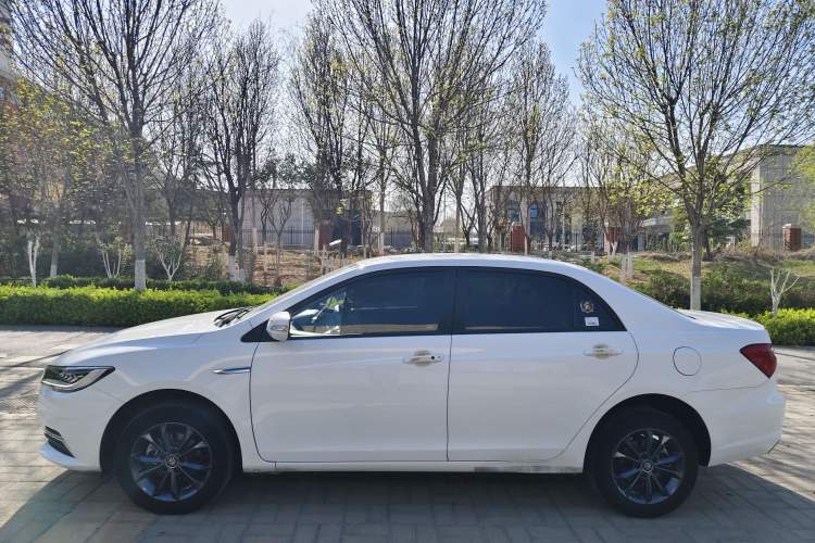 Used BYD Qin 2019 1.5L Automatic Luxury Model Exterior 3