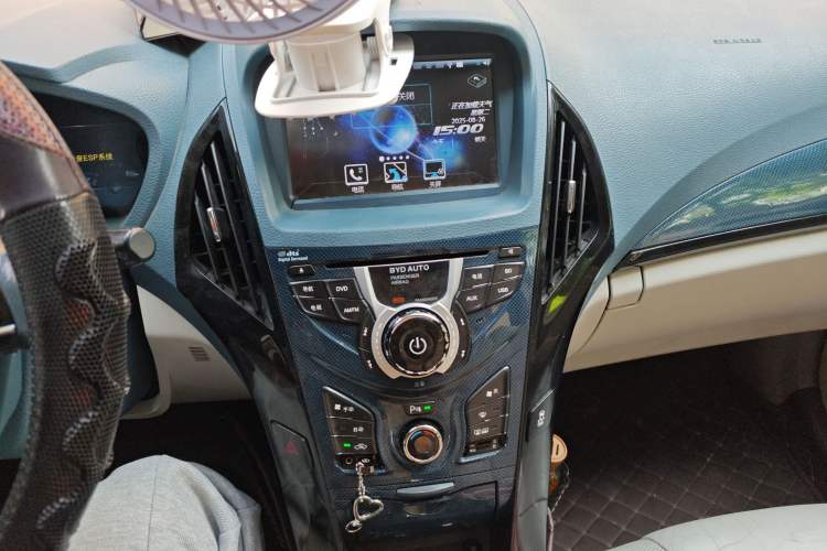 Used BYD Qin 2014 1.5T Flagship Model Audio And AC Panel