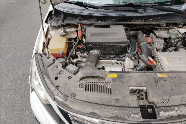 Used BYD Qin 2014 1.5T Cool Black Knight Flagship Model Engine Bay Right