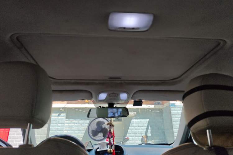 Used BYD Qin 2014 1.5T Flagship Model Headliner