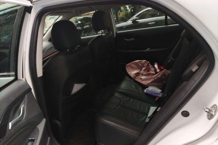 Used BYD Qin 2014 1.5T Cool Black Knight Flagship Model Left Rear Seat