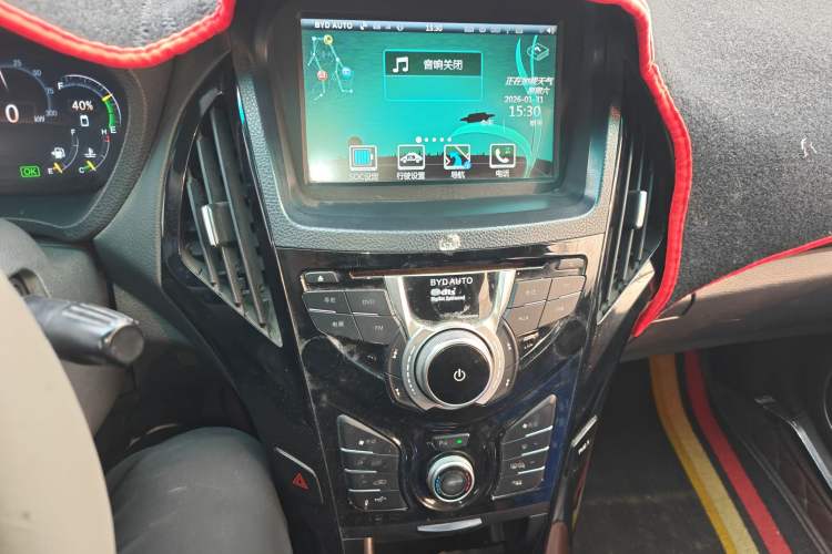 Used BYD Qin 2015 1.5T Dual-Crown Flagship Edition Audio And AC Panel