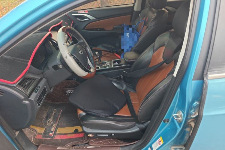 Used BYD Qin 2015 1.5T Dual-Crown Flagship Edition Left Front Seat