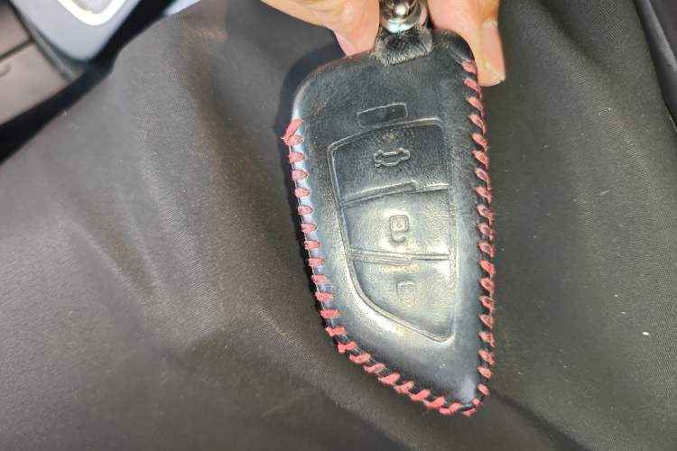 Used BYD Qin 2015 1.5T Dual-Crown Flagship Edition Vehicle Key