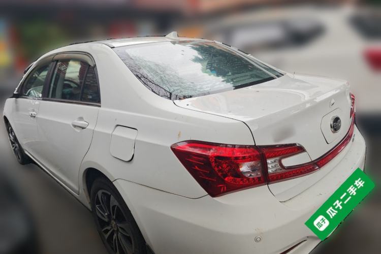 Used BYD Qin 2015 1.5T Dual-Crown Flagship Plus Edition Rear Left 45 Deg