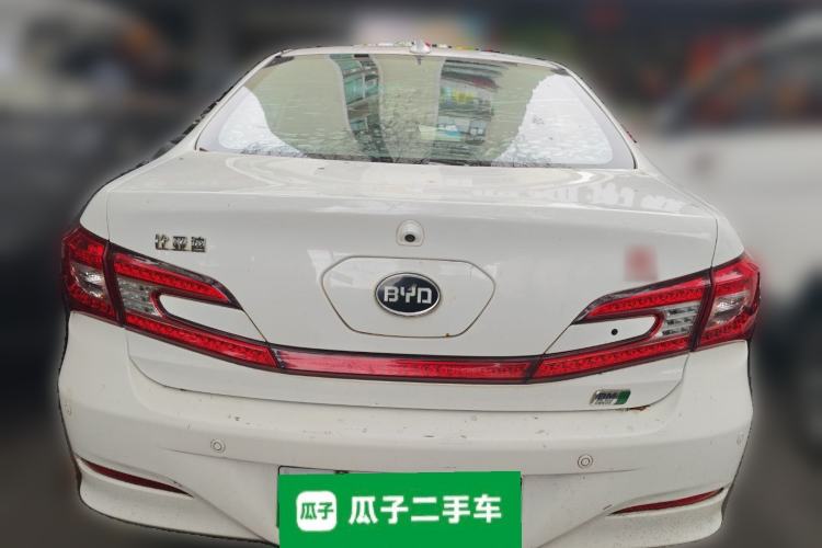 Used BYD Qin 2015 1.5T Dual-Crown Flagship Plus Edition Rear